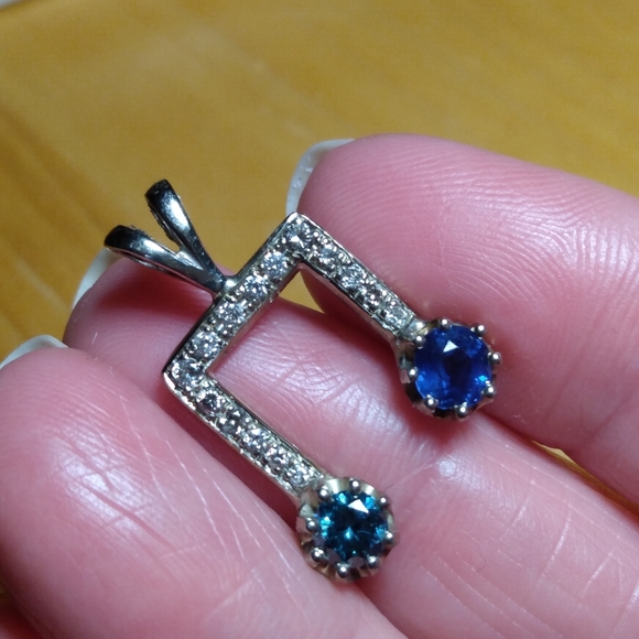 Custom Music Note WG Diamond Sapphire pendant - Picture 1 of 11